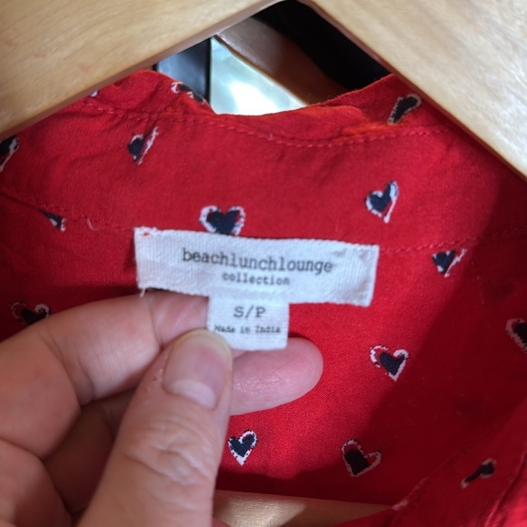 Beachlunchlounge Blue White Heart Button Down Red Blouse Size Small - Picture 9 of 9
